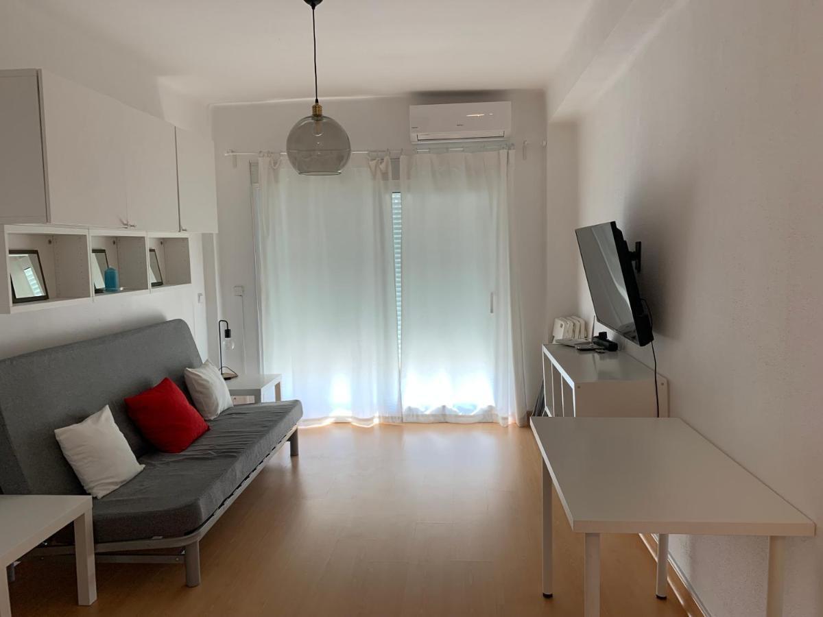 Estudio Granada 네르하 외부 사진